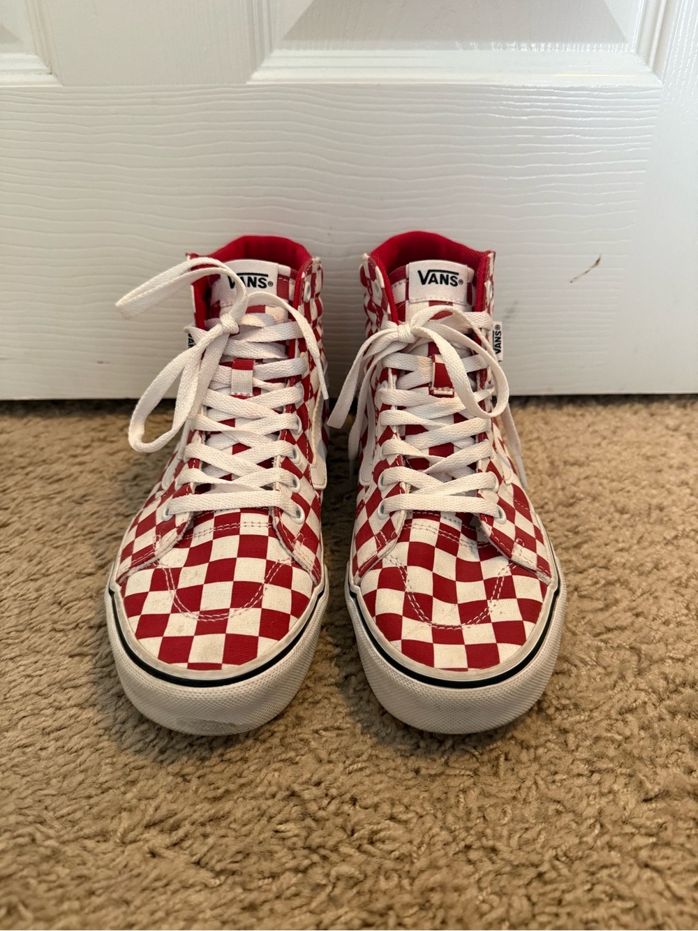 Vans Women’s ' Checkerboard High-Top Sneakers - Red/White